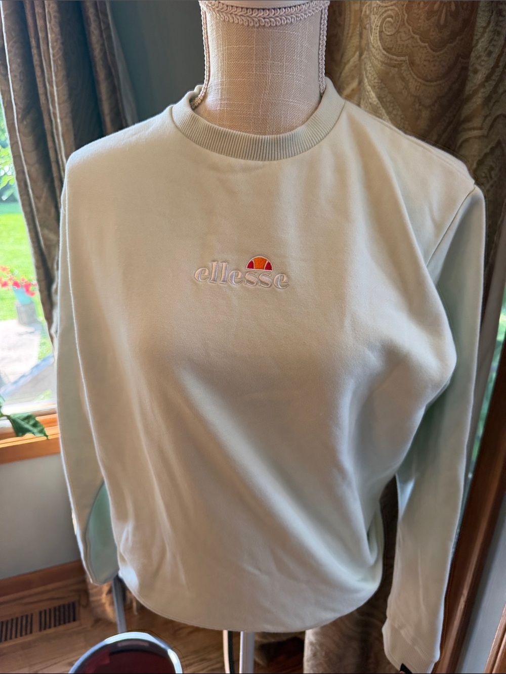 Ellesse Crewneck Sweatshirt in Pale Mint with Logo